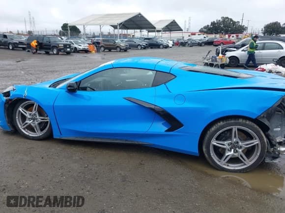 ✅ 2022 Chevrolet Corvette 3LT • VIN: 1G1YC2D44N5117389 • Lot: 41511815. Listed on IAAI with 11,915 mi. Free auction sales archive from the USA and detailed vehicle history report at DreamBid. Image 15.
