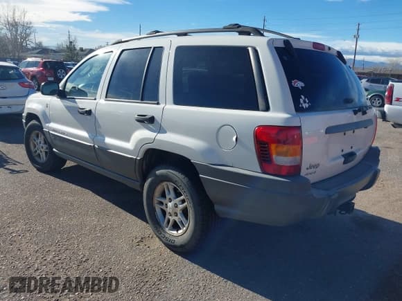 ✅ 2004 Jeep Grand Cherokee Laredo • VIN: 1J8GW48NX4C398321 • Lot: 43895383. Wystawiony na IAAI z przebiegiem 187 067 mil. Bezpłatny archiwum sprzedaży aukcyjnych z USA i szczegółowy raport historii pojazdu na DreamBid. Zdjęcie 3.
