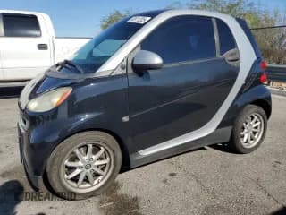✅ 2009 Smart fortwo Pure • VIN: WMEEJ31X19K311763 • Lot: 80911205. Wystawiony na Copart z przebiegiem 157 146 mil. Bezpłatny archiwum sprzedaży aukcyjnych z USA i szczegółowy raport historii pojazdu na DreamBid. Zdjęcie 1.