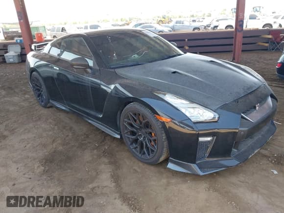 ✅ 2017 Nissan GT-R Premium • VIN: JN1AR5EFXHM820534 • Lot: 42968802. Listed on IAAI with 38,469 mi. Free auction sales archive from the USA and detailed vehicle history report at DreamBid. Image 1.