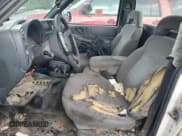 ✅ 2002 Chevrolet S-10 Fleet • VIN: 1GCCS145728109286 • Лот: 55463635. Опубликован ранее на Copart с пробегом Не указан. Бесплатный доступ к архиву аукционных продаж из США и подробный отчёт об истории автомобиля на DreamBid. Изображение 7.