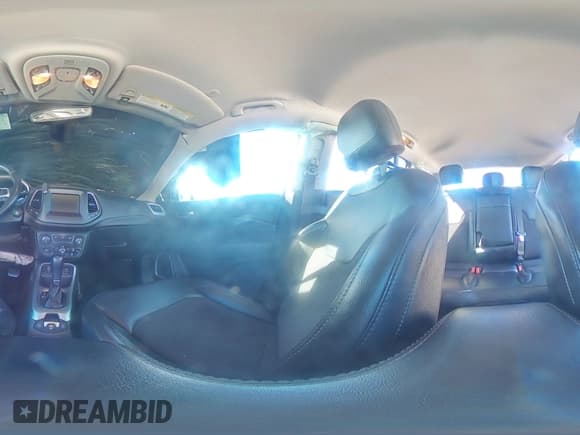 ✅ 2020 Jeep Compass Latitude • VIN: 3C4NJCBB1LT114888 • Lot: 86607295. Wystawiony na Copart z przebiegiem 53 956 mil. Bezpłatny archiwum sprzedaży aukcyjnych z USA i szczegółowy raport historii pojazdu na DreamBid. Zdjęcie 15.