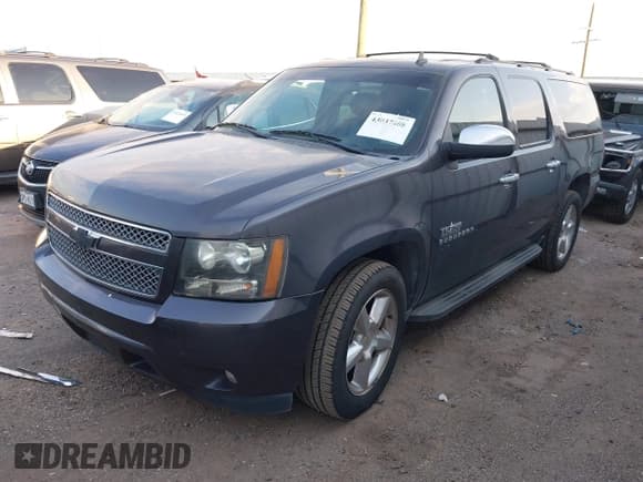 ✅ 2011 Chevrolet Suburban LT • VIN: 1GNSCJE00BR203099 • Lot: 43037408. Listed on IAAI with 238,741 mi. Free auction sales archive from the USA and detailed vehicle history report at DreamBid. Image 2.