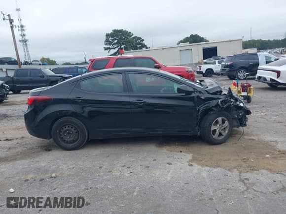 ✅ 2014 Hyundai Elantra SE • VIN: 5NPDH4AE7EH499787 • Lot: 43381088. Listed on IAAI with Not provided. Free auction sales archive from the USA and detailed vehicle history report at DreamBid. Image 13.