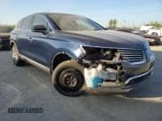 ✅ 2017 Lincoln MKX Reserve • VIN: 2LMPJ8LP0HBL11201 • Lot: 81899495. Listed on Copart with 105,075 mi. Free auction sales archive from the USA and detailed vehicle history report at DreamBid. Image 4.