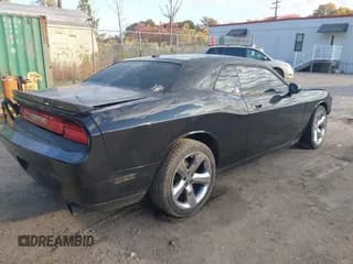 ✅ 2010 Dodge Challenger SE • VIN: 2B3CJ4DV7AH110159 • Lot: 43538579. Wystawiony na IAAI z przebiegiem 154 822 mil. Bezpłatny archiwum sprzedaży aukcyjnych z USA i szczegółowy raport historii pojazdu na DreamBid. Zdjęcie 4.