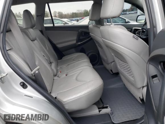 ✅ 2012 Toyota RAV4 Limited • VIN: 2T3DK4DV9CW093464 • Лот: 92329535. Опубликован ранее на Copart с пробегом 146 085 миль. Бесплатный доступ к архиву аукционных продаж из США и подробный отчёт об истории автомобиля на DreamBid. Изображение 10.