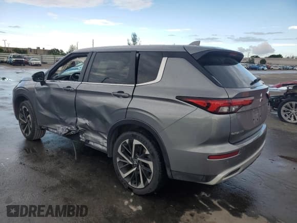 ✅ 2024 Mitsubishi Outlander SE • VIN: JA4J3VA86RZ005087 • Lot: 84209555. Wystawiony na Copart z przebiegiem 27 293 mil. Bezpłatny archiwum sprzedaży aukcyjnych z USA i szczegółowy raport historii pojazdu na DreamBid. Zdjęcie 2.