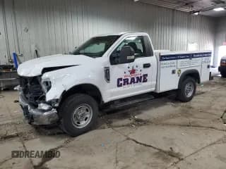 ✅ 2019 Ford F-250 XL • VIN: 1FDBF2B61KEC55892 • Lot: 49674695. Listed on Copart with 137,749 mi. Free auction sales archive from the USA and detailed vehicle history report at DreamBid. Image 1.