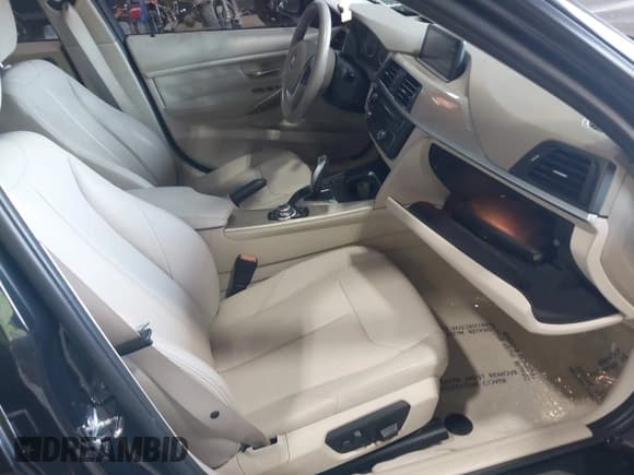 ✅ 2012 BMW 3 Series 335i • VIN: WBA3A9G54CNN67705 • Лот: 42206308. Опубликован ранее на IAAI с пробегом 93 597 миль. Бесплатный доступ к архиву аукционных продаж из США и подробный отчёт об истории автомобиля на DreamBid. Изображение 5.