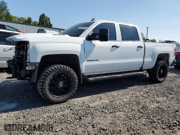 ✅ 2017 Chevrolet Silverado 2500HD Work Truck • VIN: 1GC1KUEY4HF111891 • Lot: 64458105. Wystawiony na Copart z przebiegiem 112 778 mil. Bezpłatny archiwum sprzedaży aukcyjnych z USA i szczegółowy raport historii pojazdu na DreamBid. Zdjęcie 1.