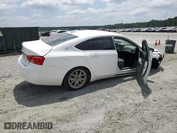 ✅ 2015 Chevrolet Impala LS • VIN: 2G11Z5SL8F9149262 • Lot: 69746445. Wystawiony na Copart z przebiegiem 206 763 mil. Bezpłatny archiwum sprzedaży aukcyjnych z USA i szczegółowy raport historii pojazdu na DreamBid. Zdjęcie 3.