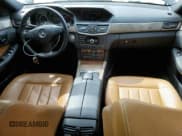 ✅ 2010 Mercedes-Benz E 550 Luxury • VIN: WDDHF9AB6AA120991 • Lot: 52893125. Listed on Copart with 104,606 mi. Free auction sales archive from the USA and detailed vehicle history report at DreamBid. Image 8.