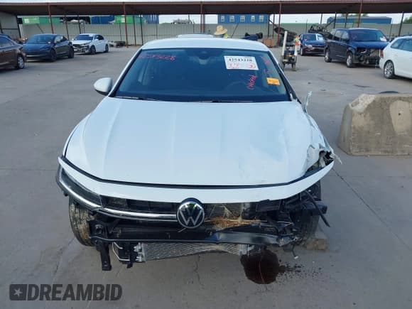 ✅ 2025 Volkswagen Jetta S • VIN: 3VW5X7BU2SM052642 • Лот: 42543228. Опубликован ранее на IAAI с пробегом 5 833 миль. Бесплатный доступ к архиву аукционных продаж из США и подробный отчёт об истории автомобиля на DreamBid. Изображение 12.