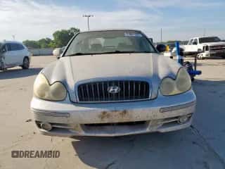 2004 Hyundai Sonata GLS с VIN KMHWF35H54A965117, выставлен на аукционе Copart как лот 57681155 с пробегом 197 408 миль миль и Чистый • Clean title. История ставок и продаж доступна на DreamBid. Изображение 5.