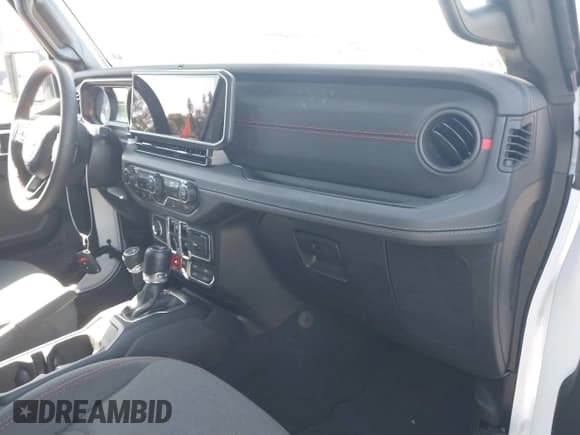 ✅ 2024 Jeep Wrangler Rubicon • VIN: 1C4PJXFG9RW336006 • Лот: 43709104. Опубликован ранее на IAAI с пробегом 24 665 миль. Бесплатный доступ к архиву аукционных продаж из США и подробный отчёт об истории автомобиля на DreamBid. Изображение 5.