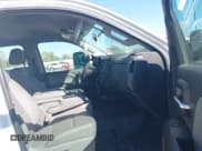 ✅ 2017 Chevrolet Silverado 2500HD Work Truck • VIN: 1GC2CUEG9HZ234707 • Lot: 41989944. Wystawiony na IAAI z przebiegiem 111 248 mil. Bezpłatny archiwum sprzedaży aukcyjnych z USA i szczegółowy raport historii pojazdu na DreamBid. Zdjęcie 5.