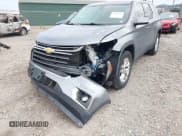 ✅ 2019 Chevrolet Traverse LT Cloth • VIN: 1GNEVGKW1KJ102929 • Lot: 43403444. Wystawiony na IAAI z przebiegiem 54 973 mil. Bezpłatny archiwum sprzedaży aukcyjnych z USA i szczegółowy raport historii pojazdu na DreamBid. Zdjęcie 6.