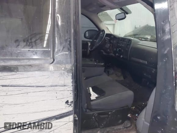 ✅ 2009 Chevrolet Silverado 2500HD LT • VIN: 1GCHK53K29F134512 • Лот: 41777515. Опубликован ранее на IAAI с пробегом 246 623 миль. Бесплатный доступ к архиву аукционных продаж из США и подробный отчёт об истории автомобиля на DreamBid. Изображение 5.