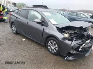✅ 2020 Toyota Prius Limited • VIN: JTDKARFP7L3163312 • Lot: 43738073. Wystawiony na IAAI z przebiegiem 215 050 mil. Bezpłatny archiwum sprzedaży aukcyjnych z USA i szczegółowy raport historii pojazdu na DreamBid. Zdjęcie 1.