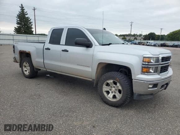 ✅ 2014 Chevrolet Silverado 1500 LT • VIN: 1GCVKREC3EZ120417 • Лот: 71981855. Опубликован ранее на Copart с пробегом 217 908 миль. Бесплатный доступ к архиву аукционных продаж из США и подробный отчёт об истории автомобиля на DreamBid. Изображение 4.