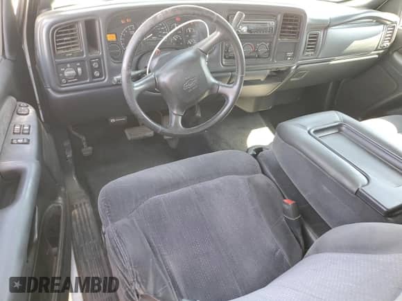 2001 Chevrolet Silverado 1500 LT z VIN 2GCEC19T711379147, wystawiony jako Copart lot #66035605 z przebiegiem 197 533 mil mil oraz Szkoda całkowita • Salvage title. Historia ofert i sprzedaży dostępna na DreamBid. Obrazek 8.