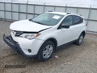 ✅ 2015 Toyota RAV4 LE • VIN: JTMBFREV7FD132903 • Лот: 42172437. Опубликован ранее на IAAI с пробегом 202 577 миль. Бесплатный доступ к архиву аукционных продаж из США и подробный отчёт об истории автомобиля на DreamBid. Изображение 2.