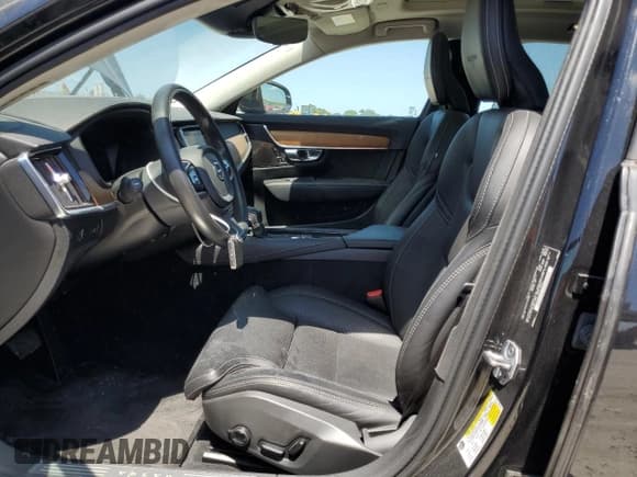 ✅ 2020 Volvo S90 Inscription • VIN: LVYA22MLXLP175892 • Lot: 57109444. Wystawiony na Copart z przebiegiem 29 693 mil. Bezpłatny archiwum sprzedaży aukcyjnych z USA i szczegółowy raport historii pojazdu na DreamBid. Zdjęcie 7.