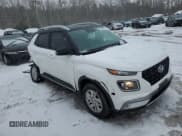 ✅ 2025 Hyundai Venue Limited • VIN: KMHRC8A34SU348588 • Lot: 45649265. Listed on Copart with 3,165 mi. Free auction sales archive from the USA and detailed vehicle history report at DreamBid. Image 4.