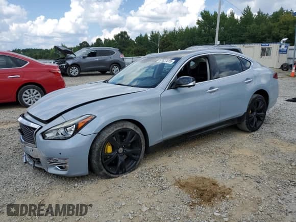 ✅ 2018 Infiniti Q70 Luxe • VIN: JN1BY1AR4JM220761 • Lot: 67627515. Listed on Copart with 110,383 mi. Free auction sales archive from the USA and detailed vehicle history report at DreamBid. Image 1.