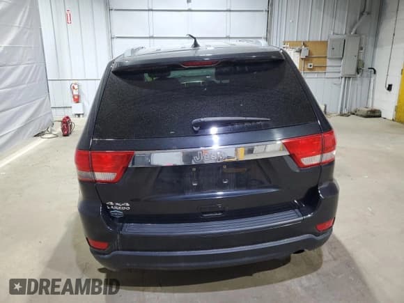 ✅ 2011 Jeep Grand Cherokee Laredo • VIN: 1J4RR4GG7BC506945 • Lot: 53877985. Wystawiony na Copart z przebiegiem 109 479 mil. Bezpłatny archiwum sprzedaży aukcyjnych z USA i szczegółowy raport historii pojazdu na DreamBid. Zdjęcie 6.