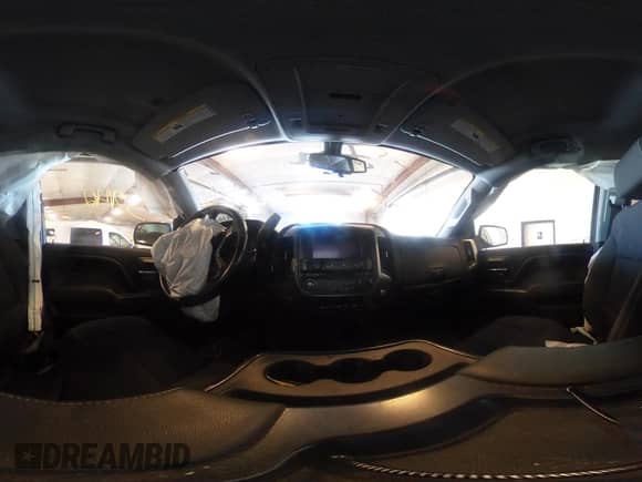 2018 Chevrolet Silverado 1500 LT z VIN 1GCVKREC6JZ298381, wystawiony jako IAAI lot #43383942 z przebiegiem 101 454 mil mil oraz . Historia ofert i sprzedaży dostępna na DreamBid. Obrazek 18.