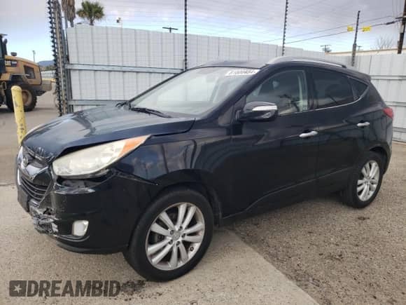 2010 Hyundai Tucson Limited z VIN KM8JU3AC8AU056065, wystawiony jako Copart lot #81000484 z przebiegiem 151 855 mil mil oraz Szkoda całkowita • Salvage title. Historia ofert i sprzedaży dostępna na DreamBid. Obrazek 1.