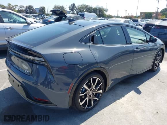 2025 Toyota Prius SE с VIN JTDACACU4S3040311, выставлен на аукционе IAAI как лот 42691282 с пробегом 586 миль миль и . История ставок и продаж доступна на DreamBid. Изображение 4.