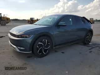 2022 Hyundai Ioniq 5 SE z VIN KM8KM4AE7NU080181, wystawiony jako Copart lot #65934624 z przebiegiem 45 041 mil mil oraz Szkoda całkowita • Salvage title. Historia ofert i sprzedaży dostępna na DreamBid. Obrazek 1.