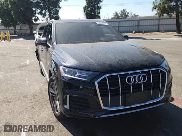 ✅ 2021 Audi Q7 Premium • VIN: WA1AJAF77MD033968 • Lot: 82202975. Wystawiony na Copart z przebiegiem 51 924 mil. Bezpłatny archiwum sprzedaży aukcyjnych z USA i szczegółowy raport historii pojazdu na DreamBid. Zdjęcie 15.
