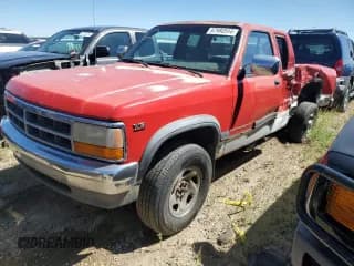 ✅ 1996 Dodge Dakota • VIN: 1B7GG23X1TS537628 • Lot: 67980544. Wystawiony na Copart z przebiegiem 239 132 mil. Bezpłatny archiwum sprzedaży aukcyjnych z USA i szczegółowy raport historii pojazdu na DreamBid. Zdjęcie 1.