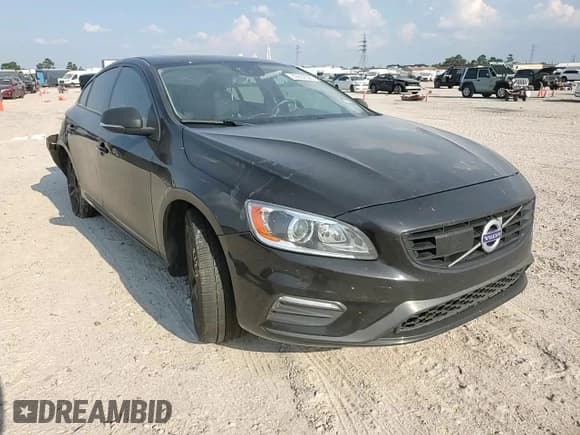 ✅ 2017 Volvo S60 Dynamic • VIN: YV126MFL2H2424113 • Лот: 84230045. Опубликован ранее на Copart с пробегом 51 485 миль. Бесплатный доступ к архиву аукционных продаж из США и подробный отчёт об истории автомобиля на DreamBid. Изображение 13.