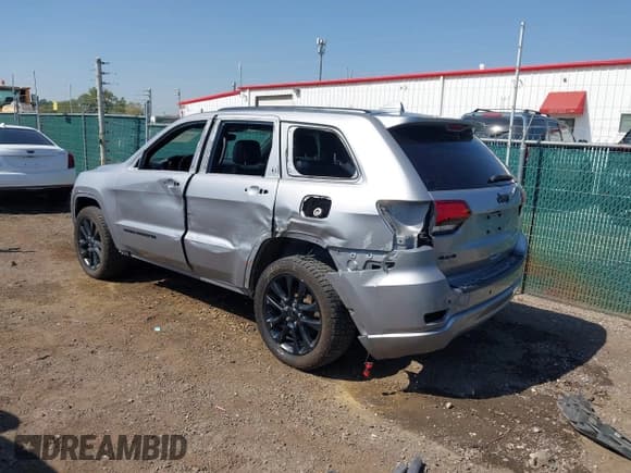 ✅ 2019 Jeep Grand Cherokee Upland • VIN: 1C4RJFAG9KC849970 • Lot: 43239812. Listed on IAAI with 94,001 mi. Free auction sales archive from the USA and detailed vehicle history report at DreamBid. Image 3.