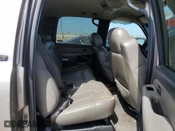 ✅ 2000 Chevrolet Suburban LS • VIN: 3GNEC16T6YG218513 • Lot: 60516974. Listed on Copart with Not provided. Free auction sales archive from the USA and detailed vehicle history report at DreamBid. Image 11.