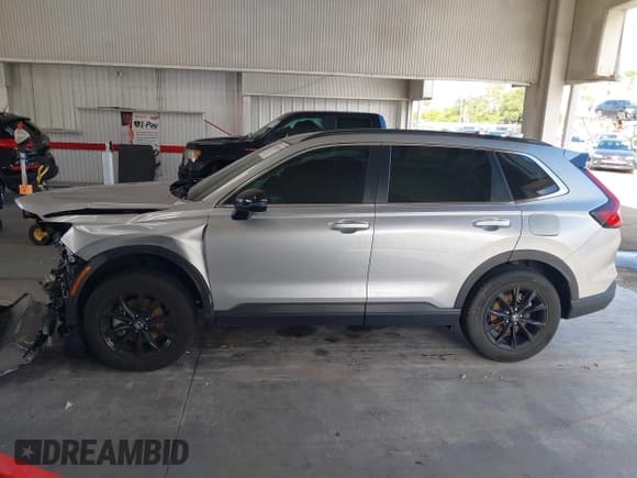 ✅ 2025 Honda CR-V Sport-L • VIN: 5J6RS5H80SL001167 • Lot: 43382315. Listed on IAAI with 21,935 mi. Free auction sales archive from the USA and detailed vehicle history report at DreamBid. Image 14.