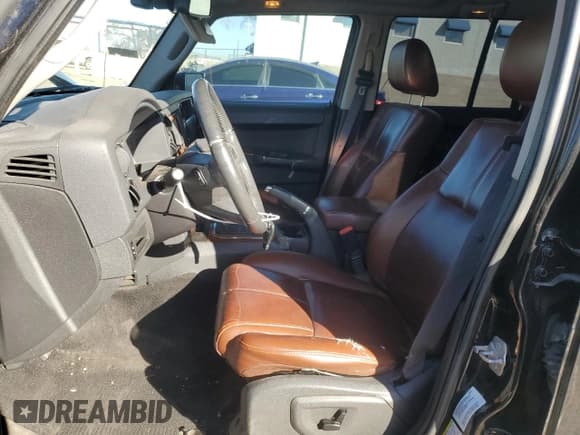 ✅ 2009 Jeep Commander Limited • VIN: 1J8HG58T19C554503 • Лот: 80999924. Опубликован ранее на Copart с пробегом 126 101 миль. Бесплатный доступ к архиву аукционных продаж из США и подробный отчёт об истории автомобиля на DreamBid. Изображение 7.