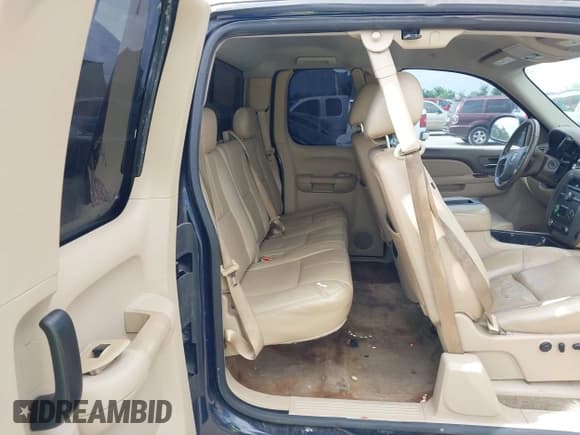 ✅ 2012 GMC Sierra 1500 • VIN: 1GTR1WE01CZ168858 • Лот: 42534013. Опубликован ранее на IAAI с пробегом 215 530 миль. Бесплатный доступ к архиву аукционных продаж из США и подробный отчёт об истории автомобиля на DreamBid. Изображение 8.