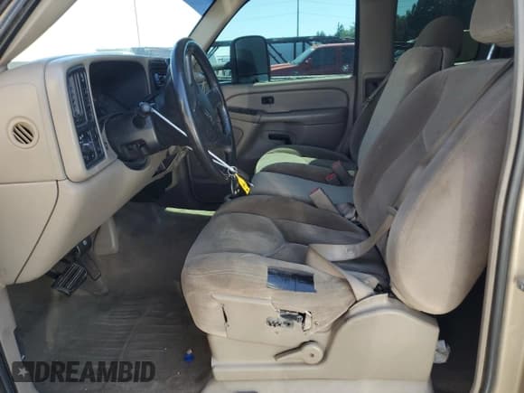 ✅ 2004 GMC Sierra 2500HD SLE • VIN: 1GTHK29214E337427 • Lot: 63007494. Listed on Copart with 201,901 mi. Free auction sales archive from the USA and detailed vehicle history report at DreamBid. Image 7.