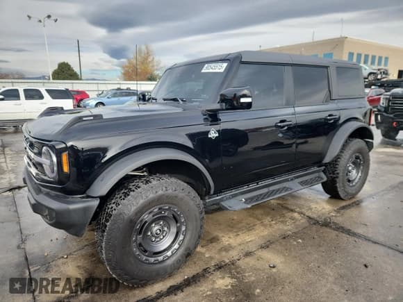 ✅ 2024 Ford Bronco Outer Banks • VIN: 1FMDE8BH2RLA99402 • Lot: 90545515. Listed on Copart with 24,363 mi. Free auction sales archive from the USA and detailed vehicle history report at DreamBid. Image 1.