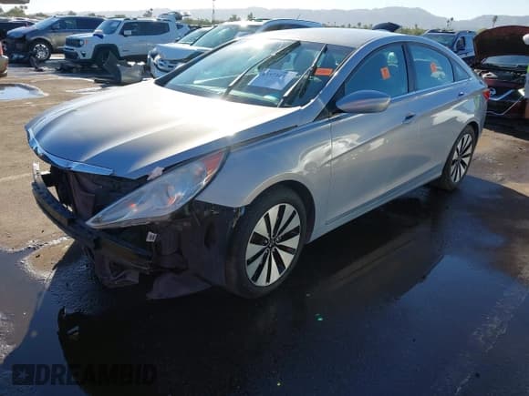 ✅ 2011 Hyundai Sonata GLS • VIN: 5NPEB4AC4BH084829 • Лот: 43573479. Опубликован ранее на IAAI с пробегом Не указан. Бесплатный доступ к архиву аукционных продаж из США и подробный отчёт об истории автомобиля на DreamBid. Изображение 17.