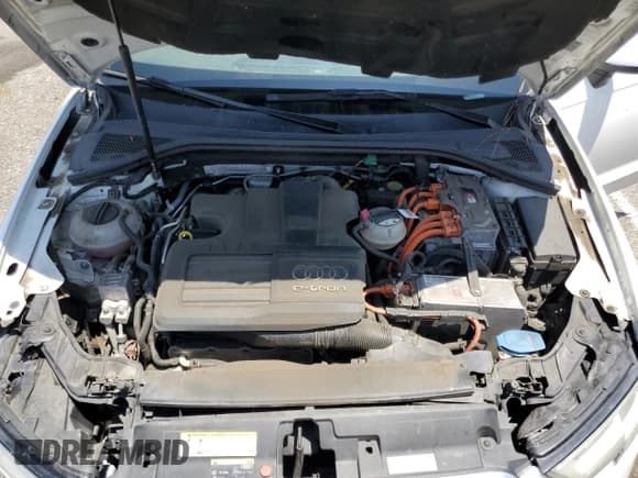 ✅ 2017 Audi A3 e-tron Sportback Premium • VIN: WAUUPBFF2HA057257 • Lot: 60929415. Wystawiony na Copart z przebiegiem 109 783 mil. Bezpłatny archiwum sprzedaży aukcyjnych z USA i szczegółowy raport historii pojazdu na DreamBid. Zdjęcie 11.