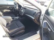 ✅ 2017 Nissan Altima SV • VIN: 1N4AL3AP4HC113278 • Lot: 43838769. Listed on IAAI with 209,424 mi. Free auction sales archive from the USA and detailed vehicle history report at DreamBid. Image 5.