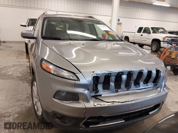 ✅ 2014 Jeep Cherokee Limited • VIN: 1C4PJMDS3EW275946 • Лот: 41444878. Опубликован ранее на IAAI с пробегом 146 795 миль. Бесплатный доступ к архиву аукционных продаж из США и подробный отчёт об истории автомобиля на DreamBid. Изображение 12.