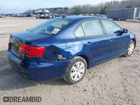 ✅ 2014 Volkswagen Jetta SE • VIN: 3VWD17AJ6EM396094 • Lot: 43898820. Listed on IAAI with 93,410 mi. Free auction sales archive from the USA and detailed vehicle history report at DreamBid. Image 4.